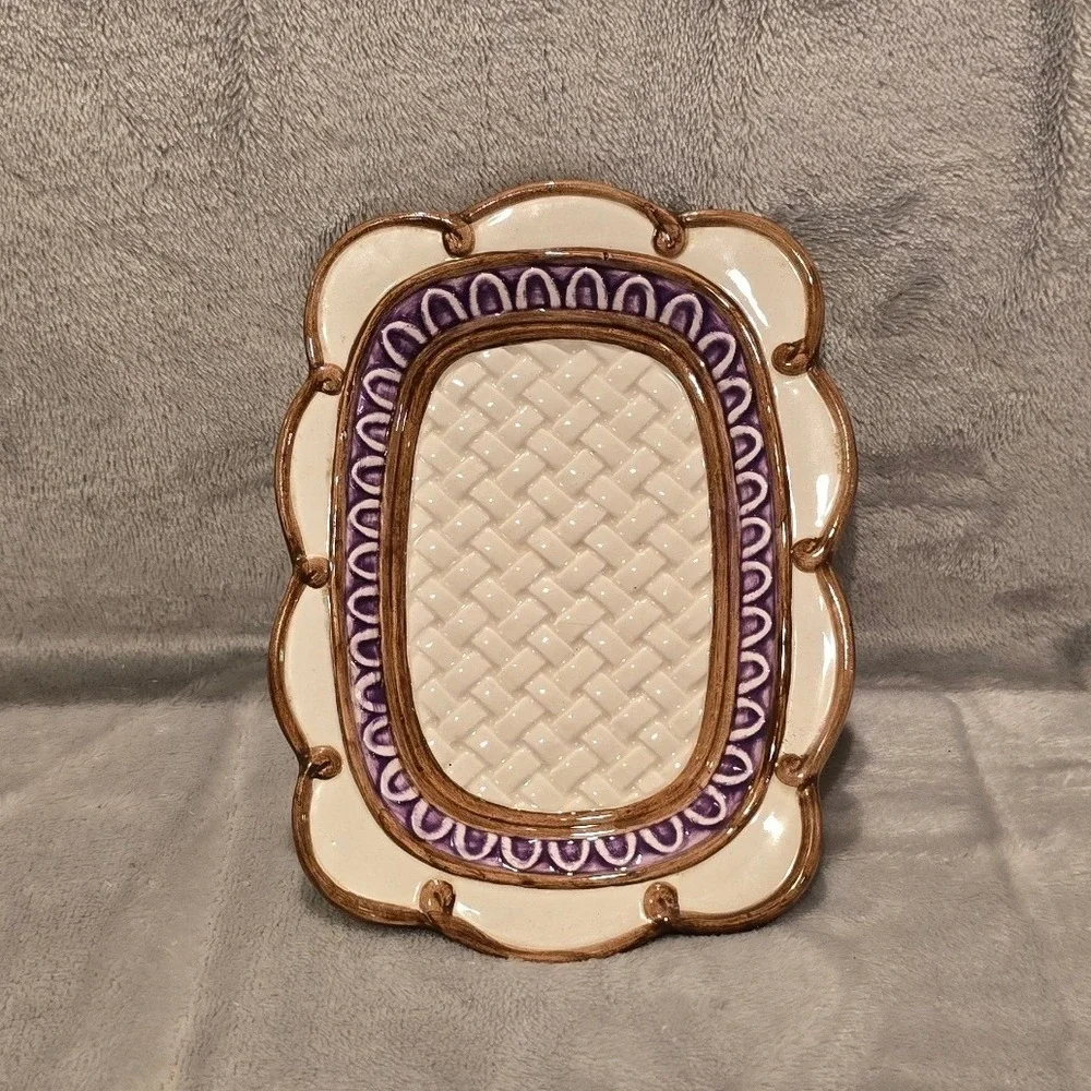 Vintage 1995 Omnibus by Fitz and Floyd Purple Basketweave Scalloped Soap Dish